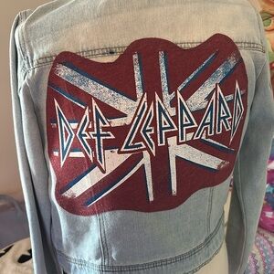 Upcycled denim concert jacket. DEF LEPPARD🇬🇧🇬🇧🇬🇧